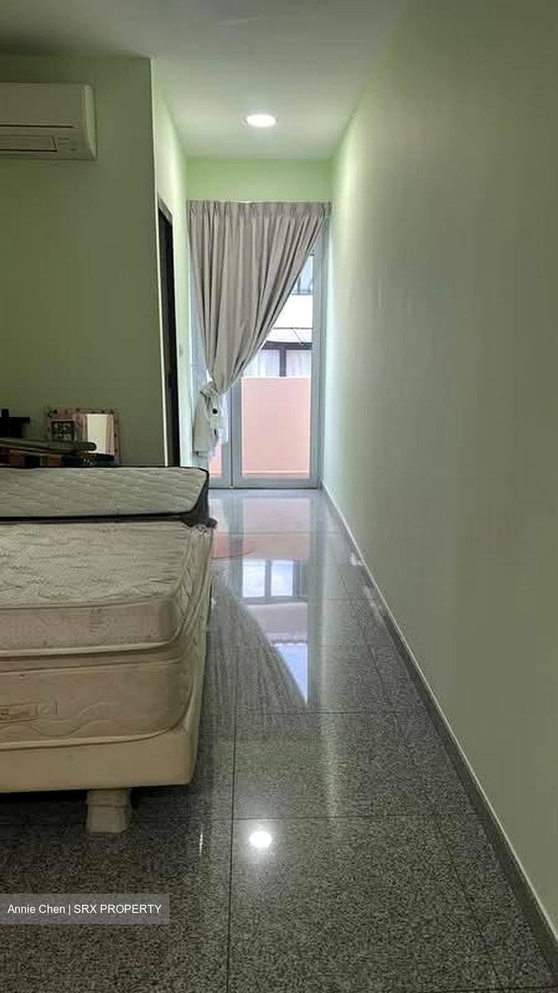 Lorong Ong Lye (D19), Terrace #563812381